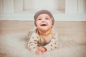 Vorbește cu copilul tău, încă de când este bebeluș! - RevistaMargot.ro